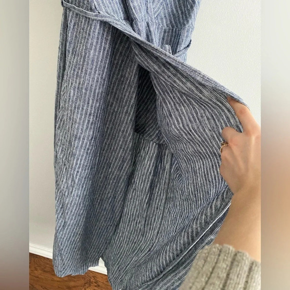BANANA Republic Linen Striped Blue and White Short Sleeve Midi Wrap Dress Size 2 - Picture 10 of 15